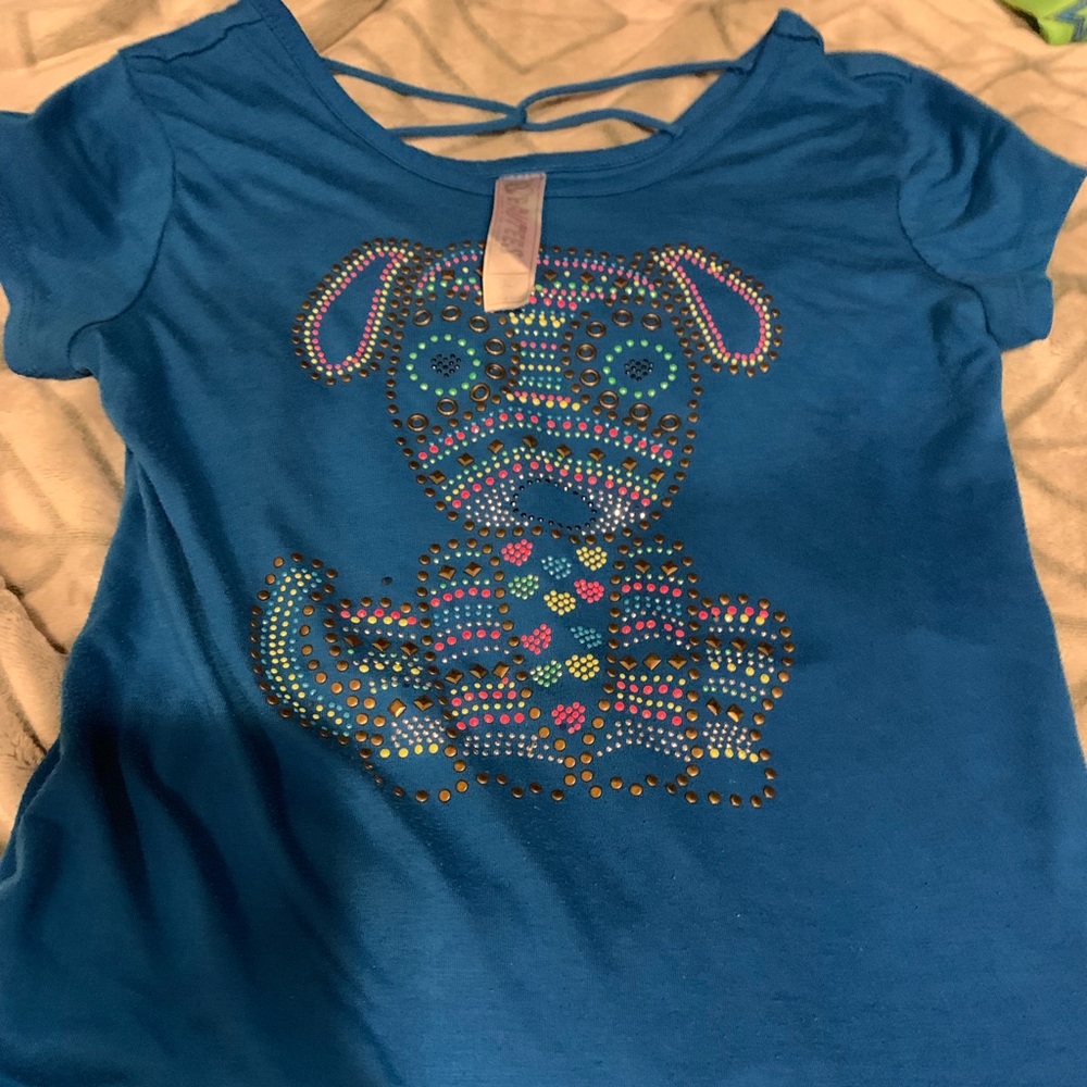 Blue dog top